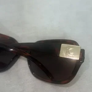 Liz Claiborne | Accessories | Liz Clairborne Sunglasses With  display picture 1